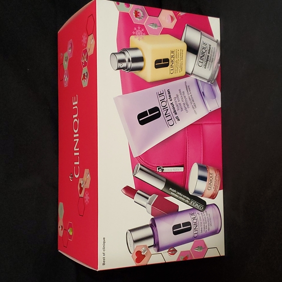 Clinique Other - CLINIQUE 8-Pc. Best Of Set-8 Full Size Items in a Colorful Pink Train Case!